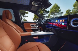 Mercedes-Benz GLB, 2025, display screen