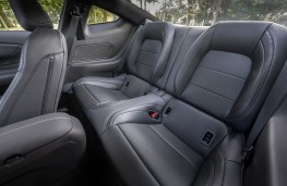 Ford Mustang GT Fastback, 2025, rear seats