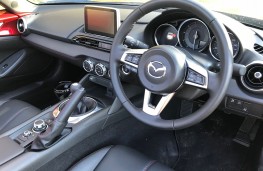 Mazda MX-5 RF, 2017, interior