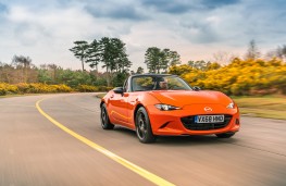 Mazda MX-5 30th Anniversary Edition, 2019, front, action