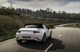 Mazda MX-5 Roadster, 2026, rear