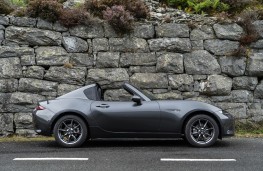 Mazda MX-5 RF, roof retraction, open