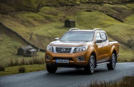 Nissan Navara, 2016, front