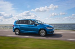 Volkswagen Touran, side