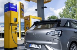 Hyundai Nexo, 2018, filling station