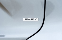 Kia Niro PHEV, 2025, badge