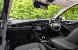 Kia Niro PHEV, 2025, interior