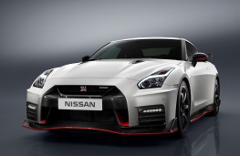 Nissan GT-R NISMO, 2016, front