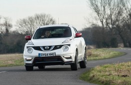 Nissan Juke Nismo RS, front action 2