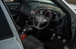 Nissan Juke Nismo RS, dashboard