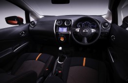 Nissan Note 2013 interior