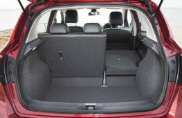 Nissan Pulsar, boot