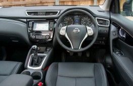 Nissan Qashqai, dashboard