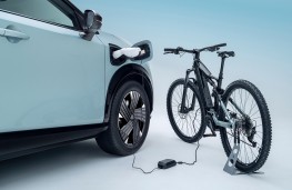 Nissan Ariya, 2026, V2L charging e-bike