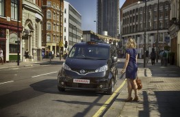 Nissan NV200 London Taxi, front