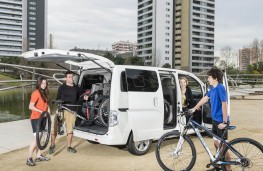 Nissan e-NV200, family