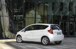 Nissan Note, side