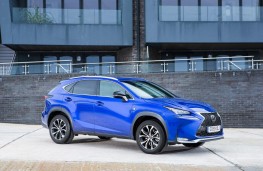 Lexus NX 200t, side