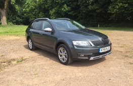 Skoda Octavia Estate Scout, front