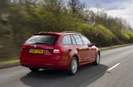 Skoda Octavia Estate, 2017, rear