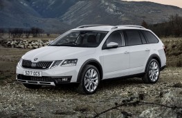 Skoda Octavia Estate, 2017, front