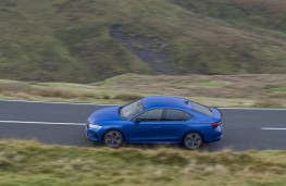 Skoda Octavia Hatch vRS, 2025, side, action