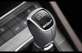 Skoda Octavia Estate Scout, gear lever