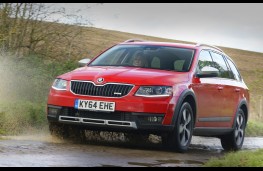 Skoda Octavia Estate Scout, front, action