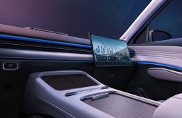 OMODA 7 SHS-P Noble Tech, 2026, interior, console