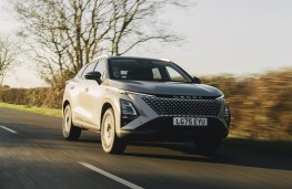 OMODA 5 SHS-H, 2026, front, action