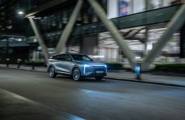 Omoda 9, 2025, front