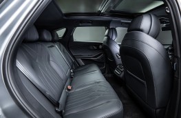 Omoda 9, 2025, rear seats
