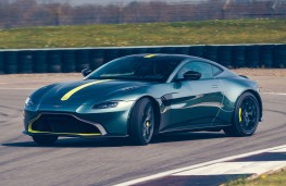 Opposite lock - Aston Martin Vantage AMR