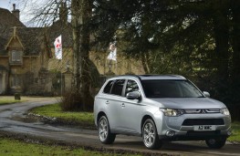 Mitsubishi Outlander, front, static