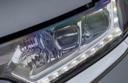 Mitsubishi Outlander PHEV 2015, lights