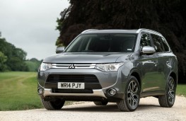 Mitsubishi Outlander, front