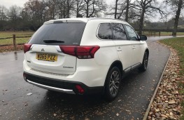 Mitsubishi Outlander, rear