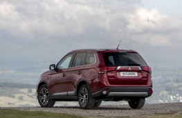 Mitsubishi Outlander, rear