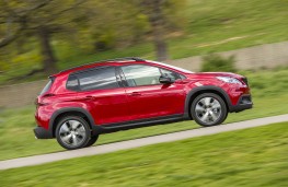 Peugeot 2008 GT Line, 2016, side, action