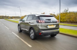 Peugeot 3008 Allure, 2017, rear, action