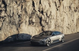 Polestar 5, 2025, front