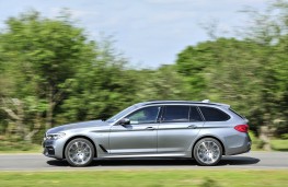 BMW 5-Series Touring, profile