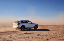 BMW X3, rear