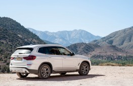 BMW X3, rear
