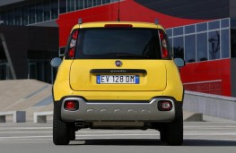 Fiat Panda Cross, rear, static
