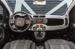 Fiat Panda City Cross, 2017, interior