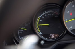 Porsche Panamera S E-Hybrid, power gauge