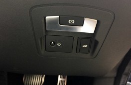 Range Rover Velar, 2017, parking brake and boot release