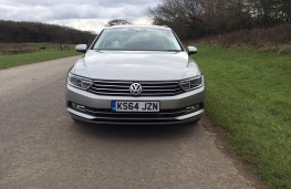 VW Passat estate, front