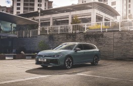 Volkswagen Passat, 2025, front